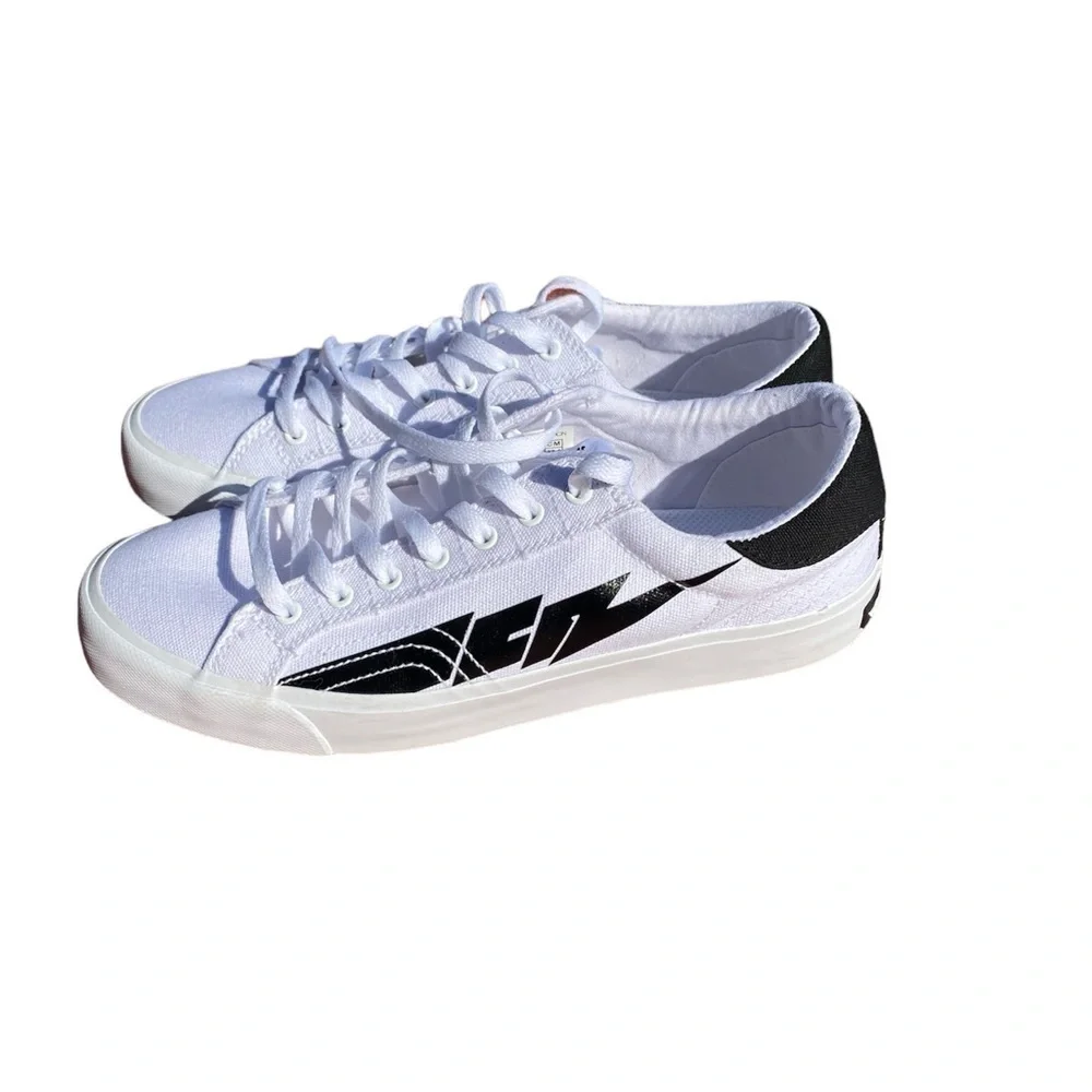 Creative Recreation - Men White and Black Sneakers Size 9.5